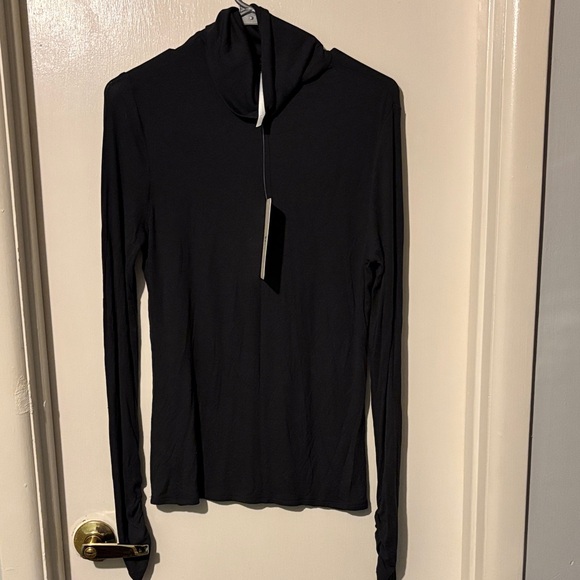 Fabletics turtle neck top - Picture 1 of 4